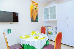 Five to Five Hotel