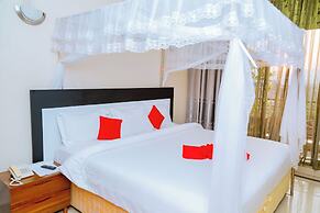 Five to Five Hotel