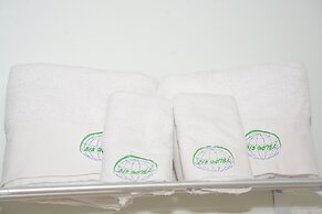 Five to Five Hotel