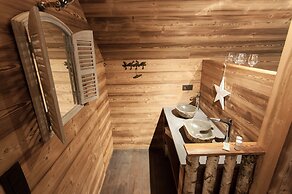 AquaLodge