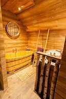 AquaLodge