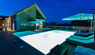 Delta Boutique & Carmen Silva Resort