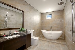 Mitisa Hotel Da Nang - Near Dragon Bridge