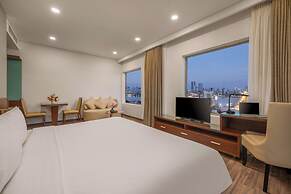 Mitisa Hotel Da Nang - Near Dragon Bridge
