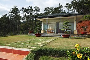 SAM Tuyen Lam Golf & Resorts