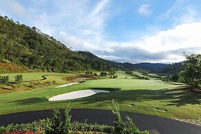 SAM Tuyen Lam Golf & Resorts