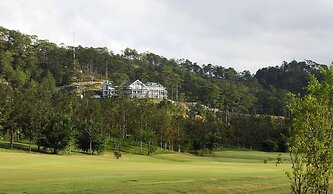 SAM Tuyen Lam Golf & Resorts