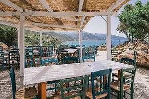 Mangia's Pollina Resort