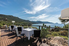 Mangia's Pollina Resort