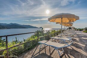 Mangia's Pollina Resort