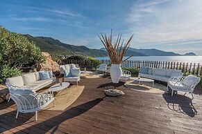 Mangia's Pollina Resort