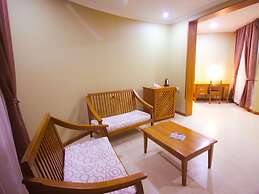 Masailand Safari & Lodge