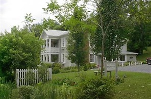 Frog Hollow Bed and Breakfast