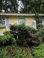 Frog Hollow Bed and Breakfast