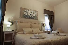 Le Finestre Sul Borgo Rooms