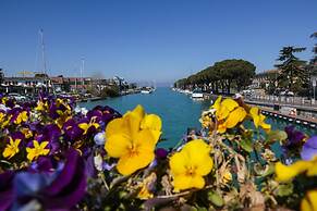 Le Finestre Sul Borgo Rooms