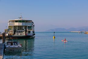 Le Finestre Sul Borgo Rooms