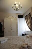 Le Finestre Sul Borgo Rooms