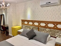 Eleganz Hostel & Suites