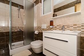 Apartments Villa Ari