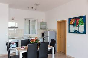 Apartments Villa Ari