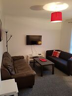 Bathgate Contractor and Business Apartment