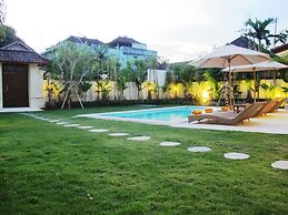 Aisha Family Villas-5Bedroom Private Pool