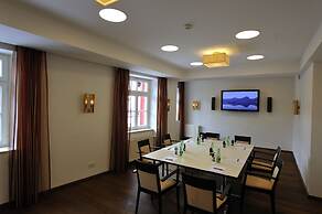 Romantik Residenz Ferienwohnungen Hotel Im Weissen Rössl