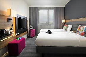 MOXY London Heathrow Airport