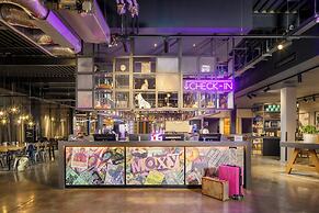 MOXY London Heathrow Airport