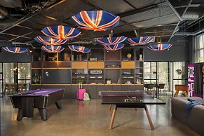 MOXY London Heathrow Airport
