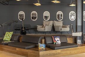 MOXY London Heathrow Airport