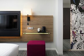 MOXY London Heathrow Airport