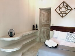 Driftwood Glamping and Boutique Hotel