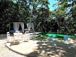 Driftwood Glamping and Boutique Hotel