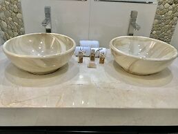 Ocean View Apartments – Delicia