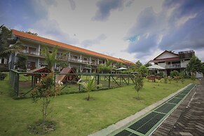 Grand Harvest Resort and Villas