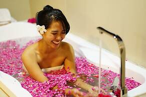 Grand Harvest Resort and Villas