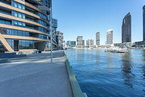 Wyndel Apartments Riverside on Collins