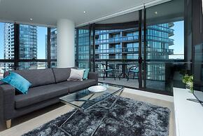 Wyndel Apartments Riverside on Collins