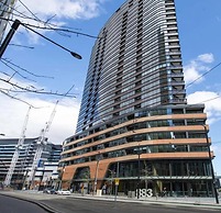 Wyndel Apartments Riverside on Collins