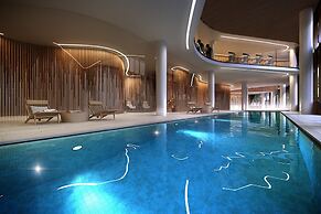 Wyndel Apartments Riverside on Collins