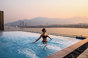 New Orient Hotel Danang