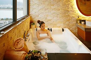 New Orient Hotel Danang