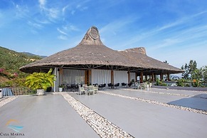 Casa Marina Resort