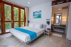 Casa Marina Resort