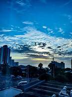 The Pearls of Umhlanga ! - No 1 Apts Private