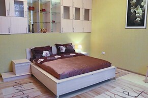 Hotel Meridian-Yug
