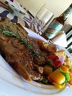 Anina's Executive Lodge