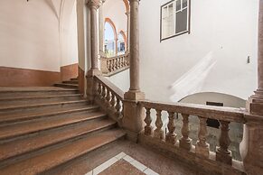 Casa degli Affreschi Palazzo Lungarini